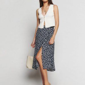 Reformation Betty Print Wrap Skirt In Rico size 2